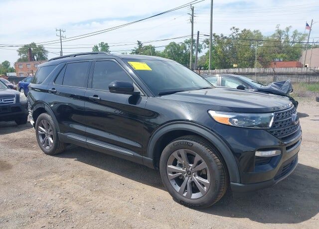 2022 FORD Explorer