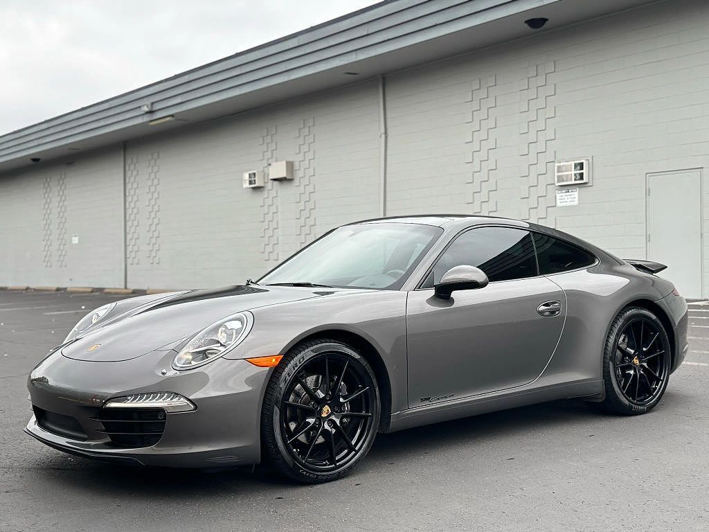2016 PORSCHE 911