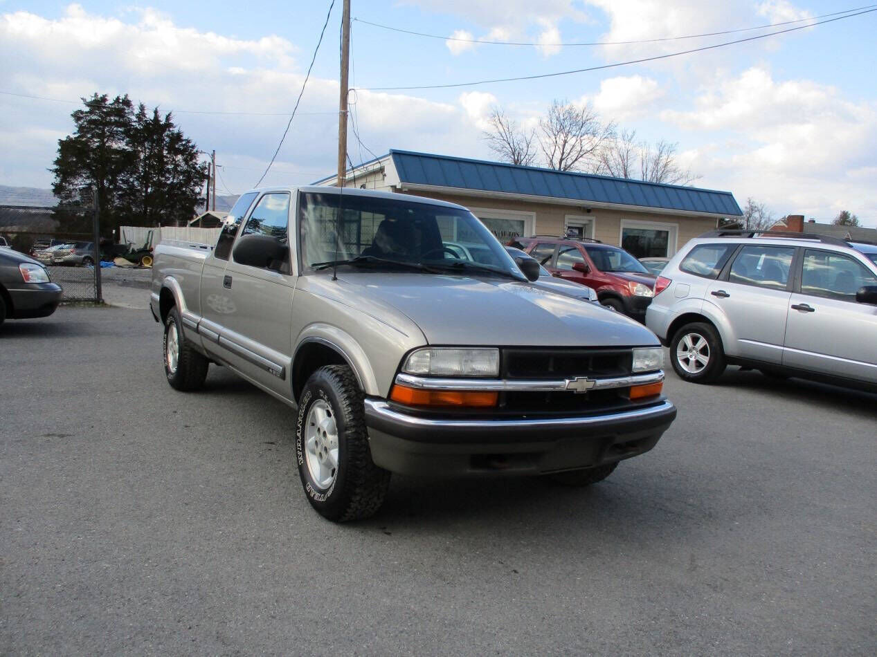 2002 CHEVROLET S-10 Pickup
