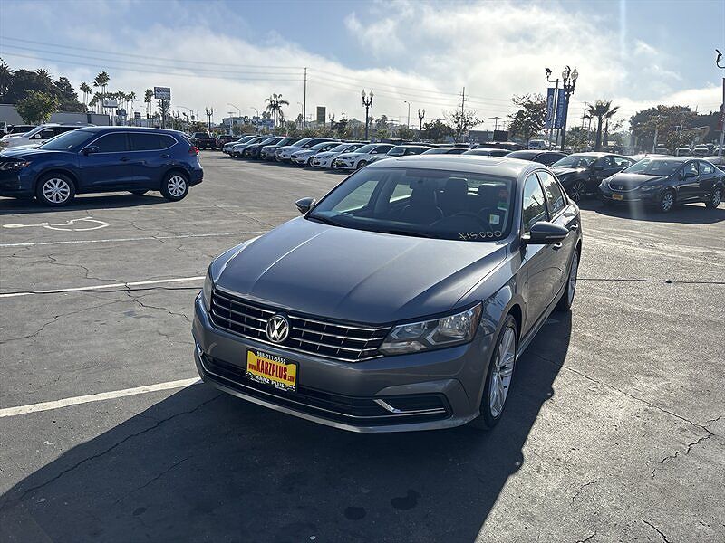 2019 VOLKSWAGEN Passat