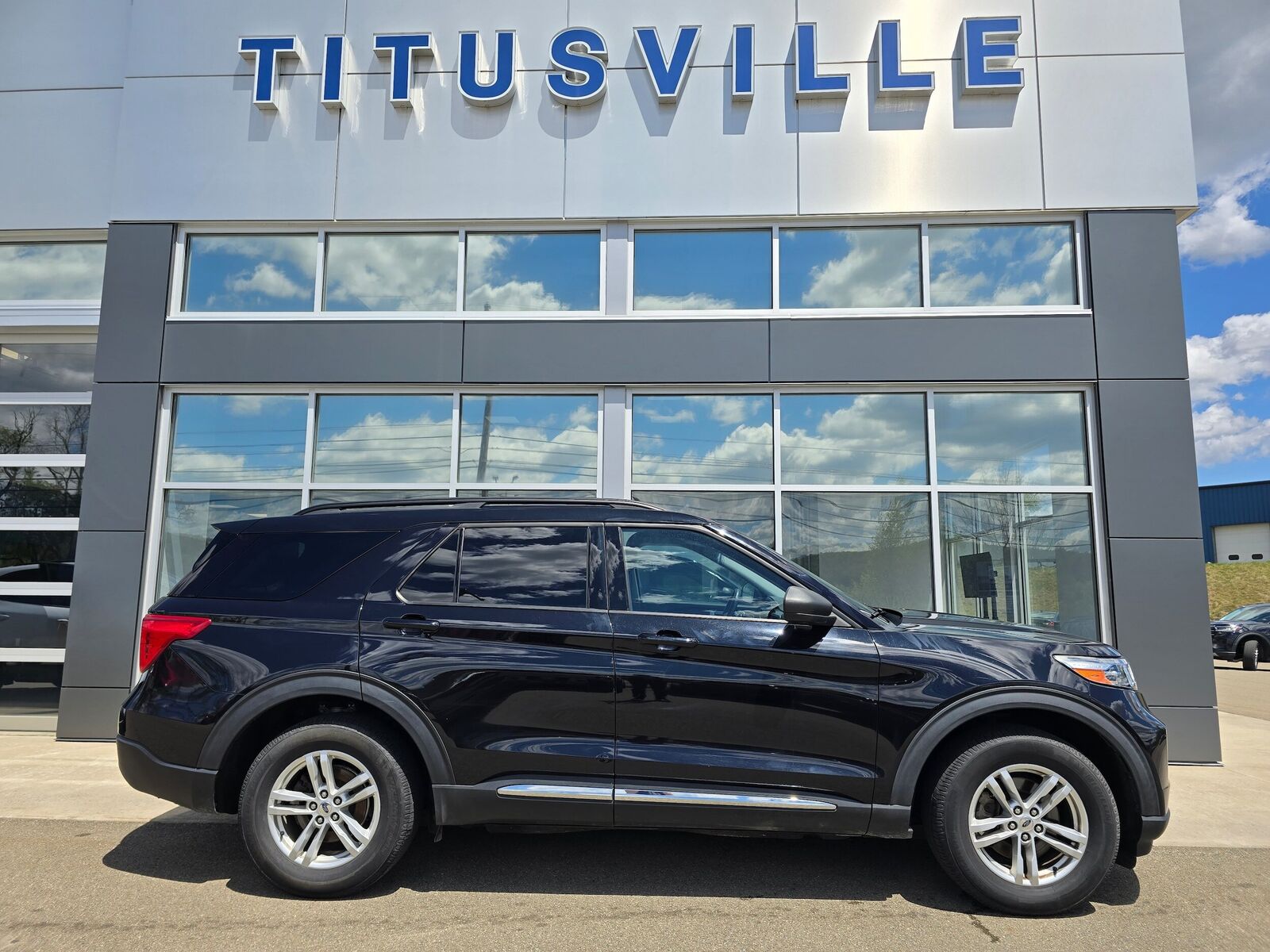 2020 FORD Explorer