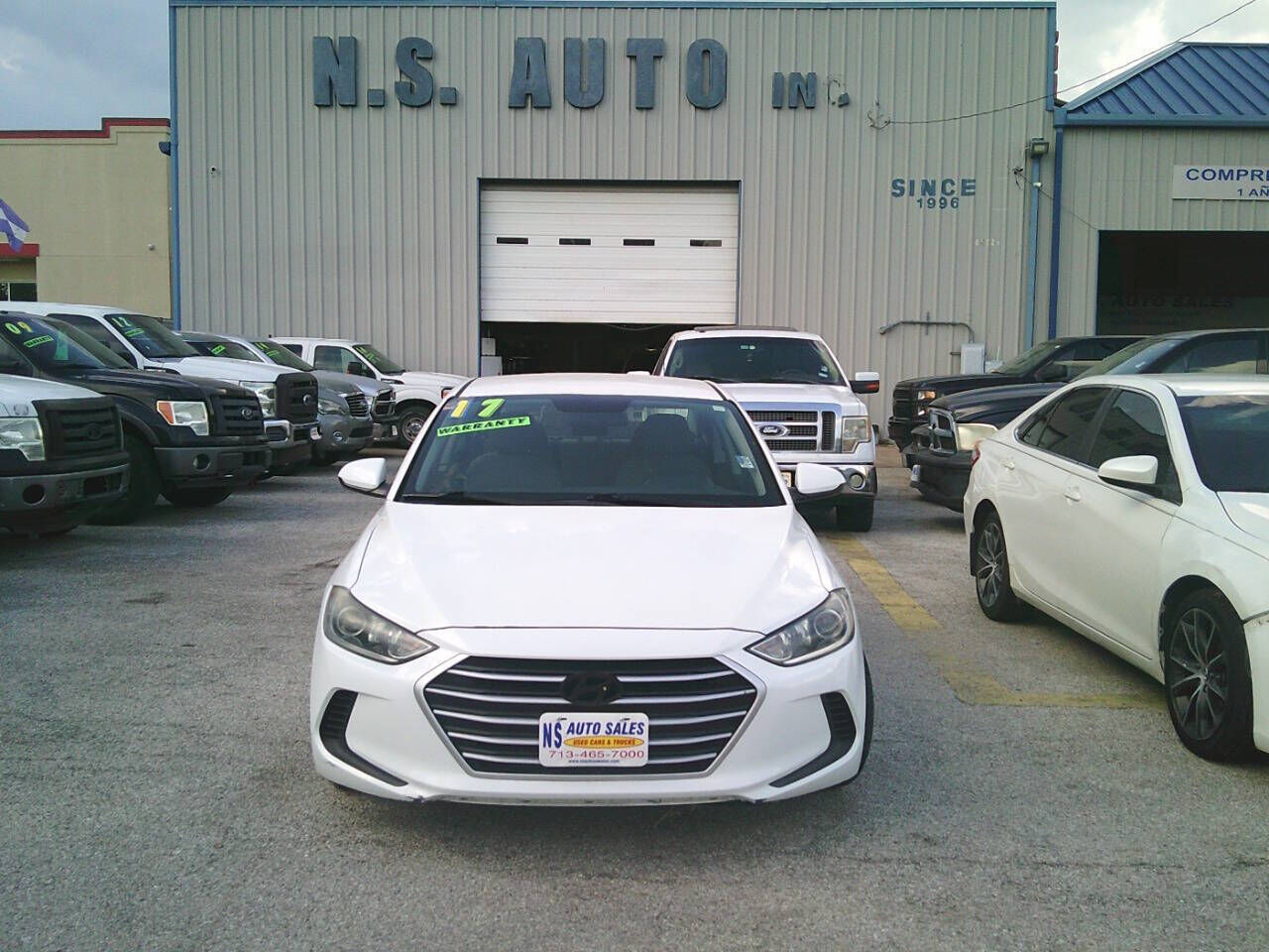 2017 HYUNDAI Elantra