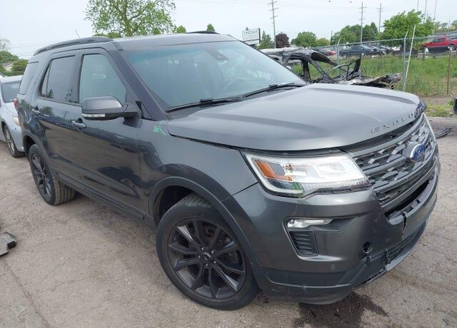 2018 FORD Explorer