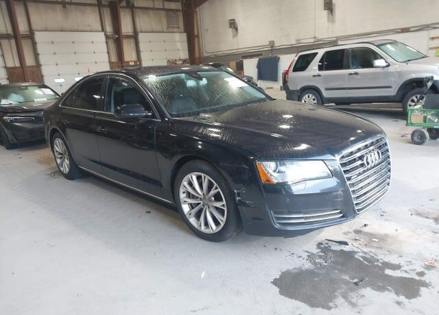2013 AUDI A8