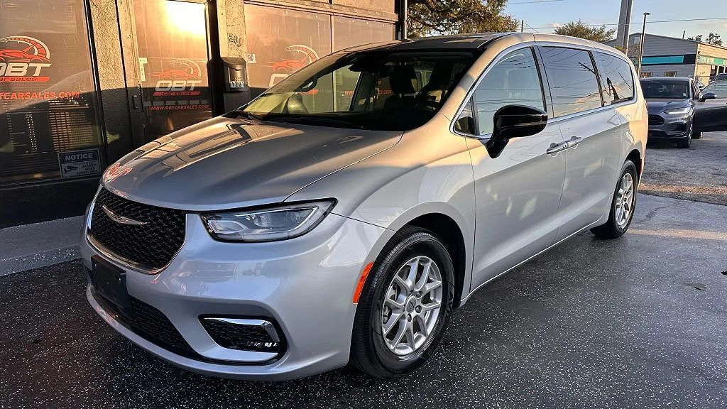 2024 CHRYSLER Pacifica
