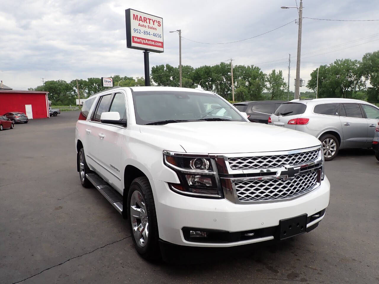 2017 CHEVROLET Suburban