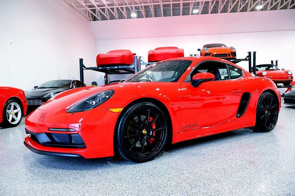 2023 PORSCHE 718