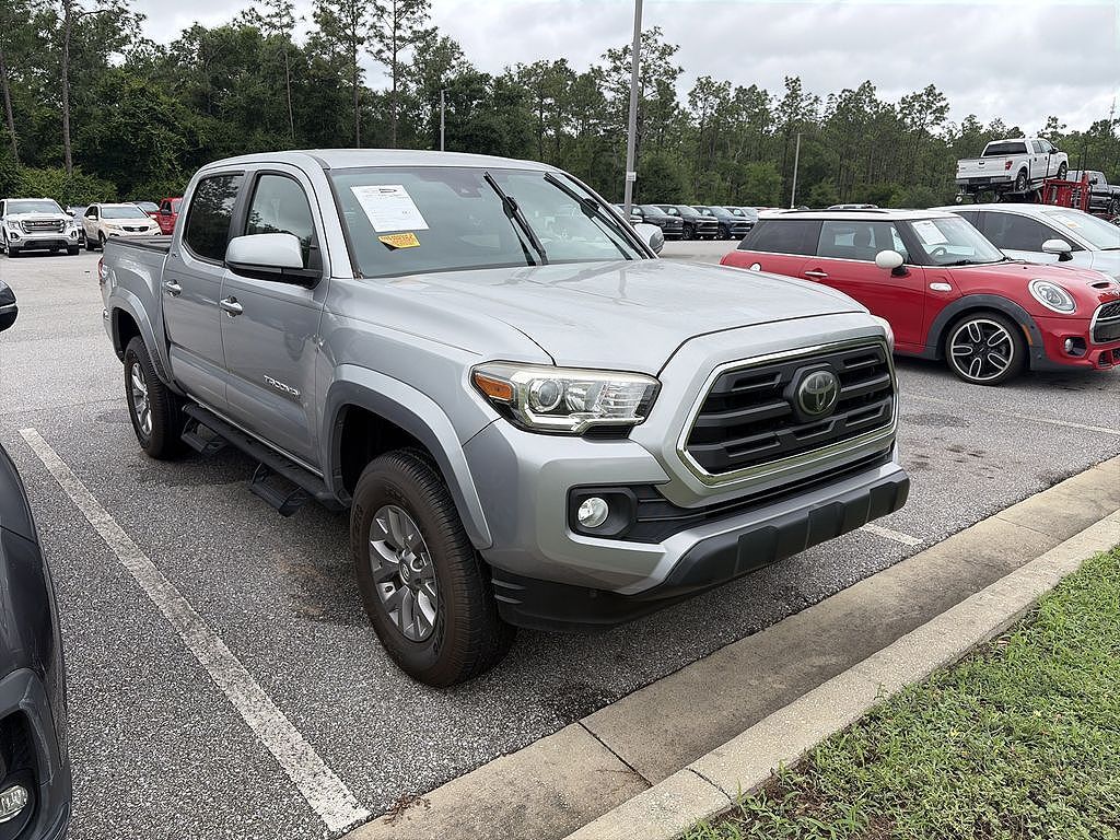 2018 TOYOTA Tacoma