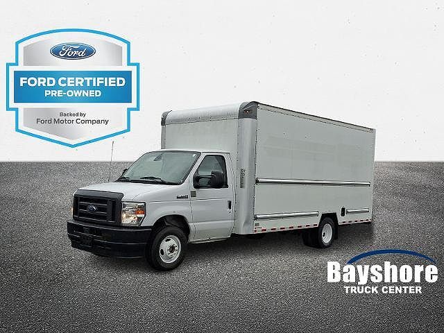 2022 FORD E-350