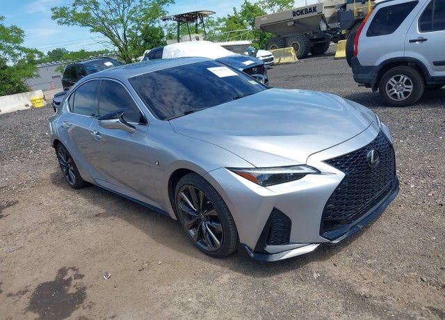 2021 LEXUS IS