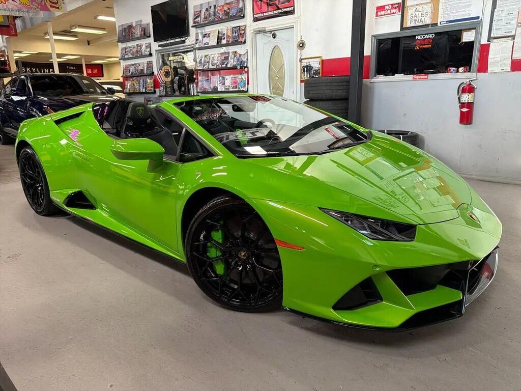 2024 LAMBORGHINI Huracan