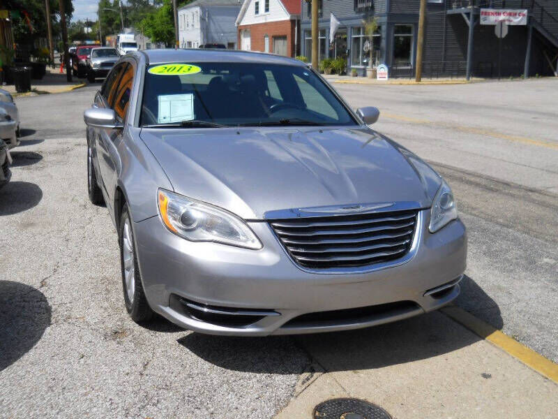 2013 CHRYSLER 200