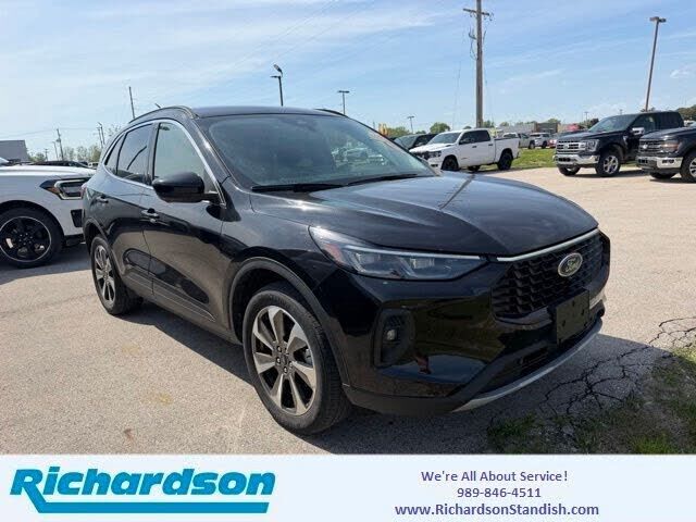 2024 FORD Escape