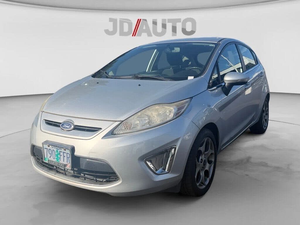 2011 FORD Fiesta