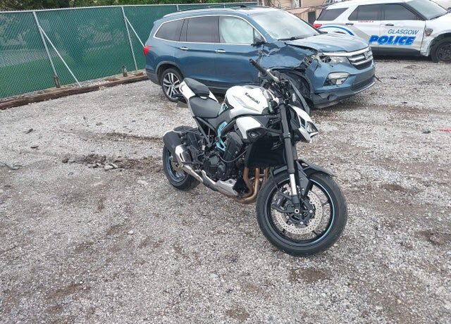 2025 KAWASAKI Z900