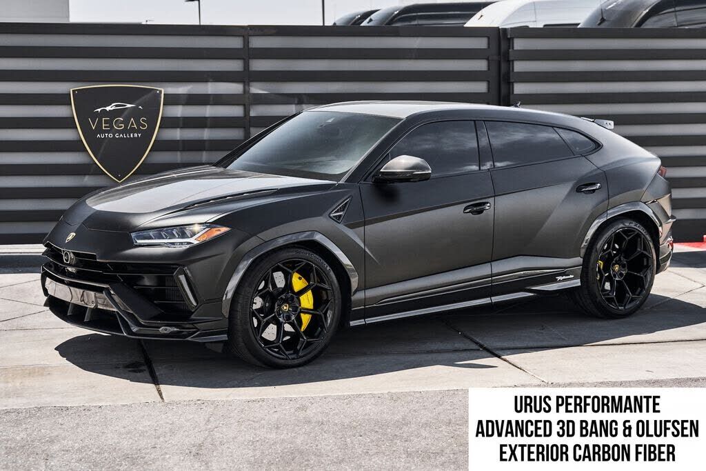 2024 Lamborghini URUS
