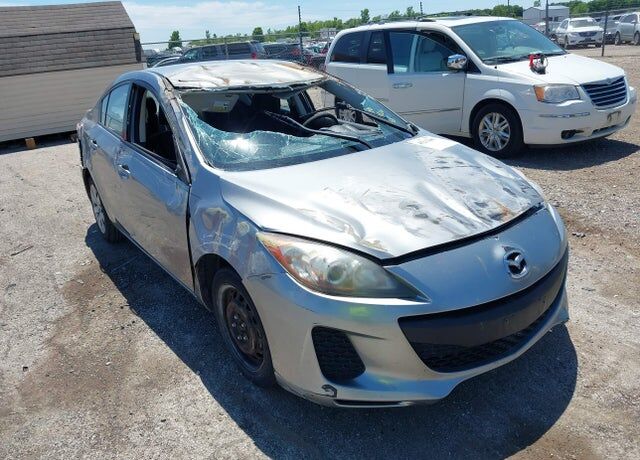 2012 MAZDA Mazda3