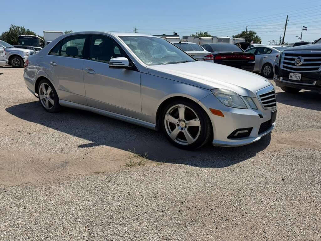 2011 MERCEDES-BENZ E-Class