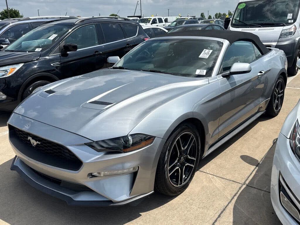 2020 FORD Mustang
