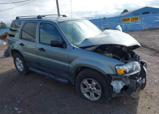 2005 FORD Escape