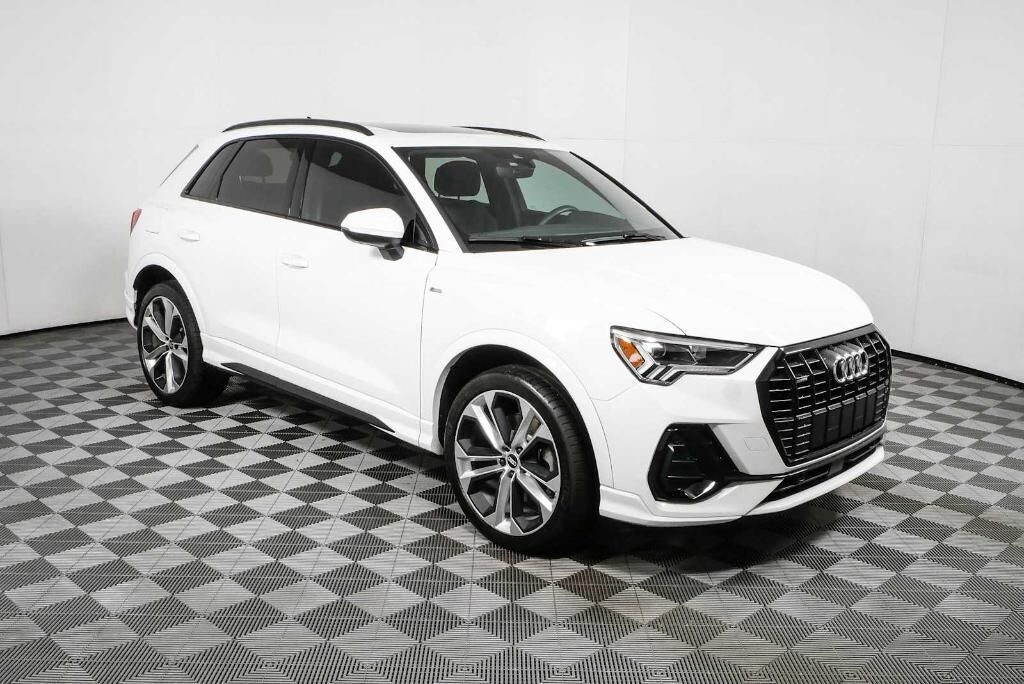 2022 AUDI Q3
