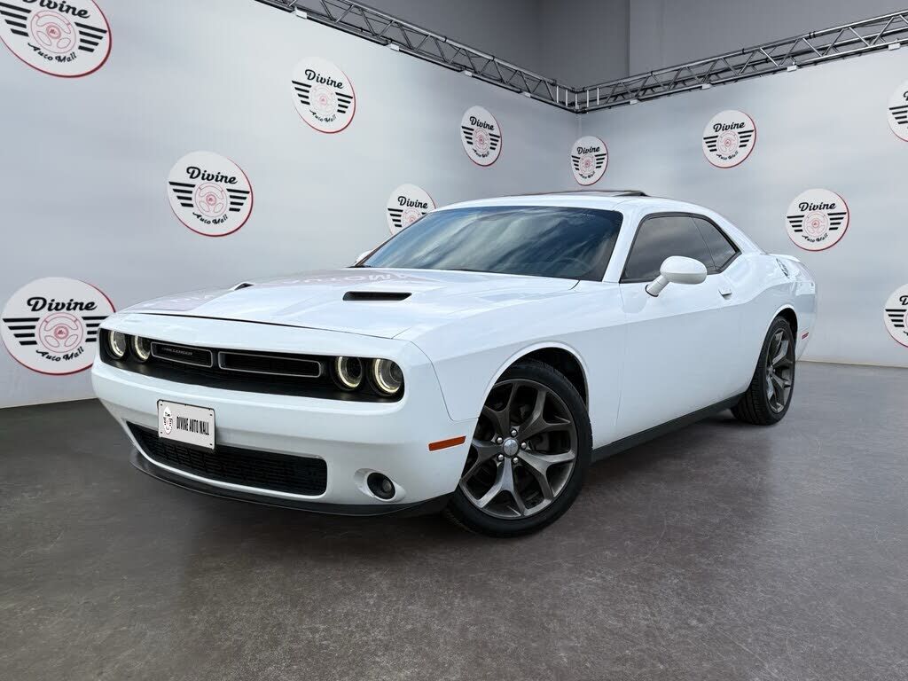2016 DODGE Challenger