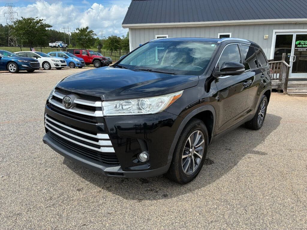 2019 TOYOTA Highlander