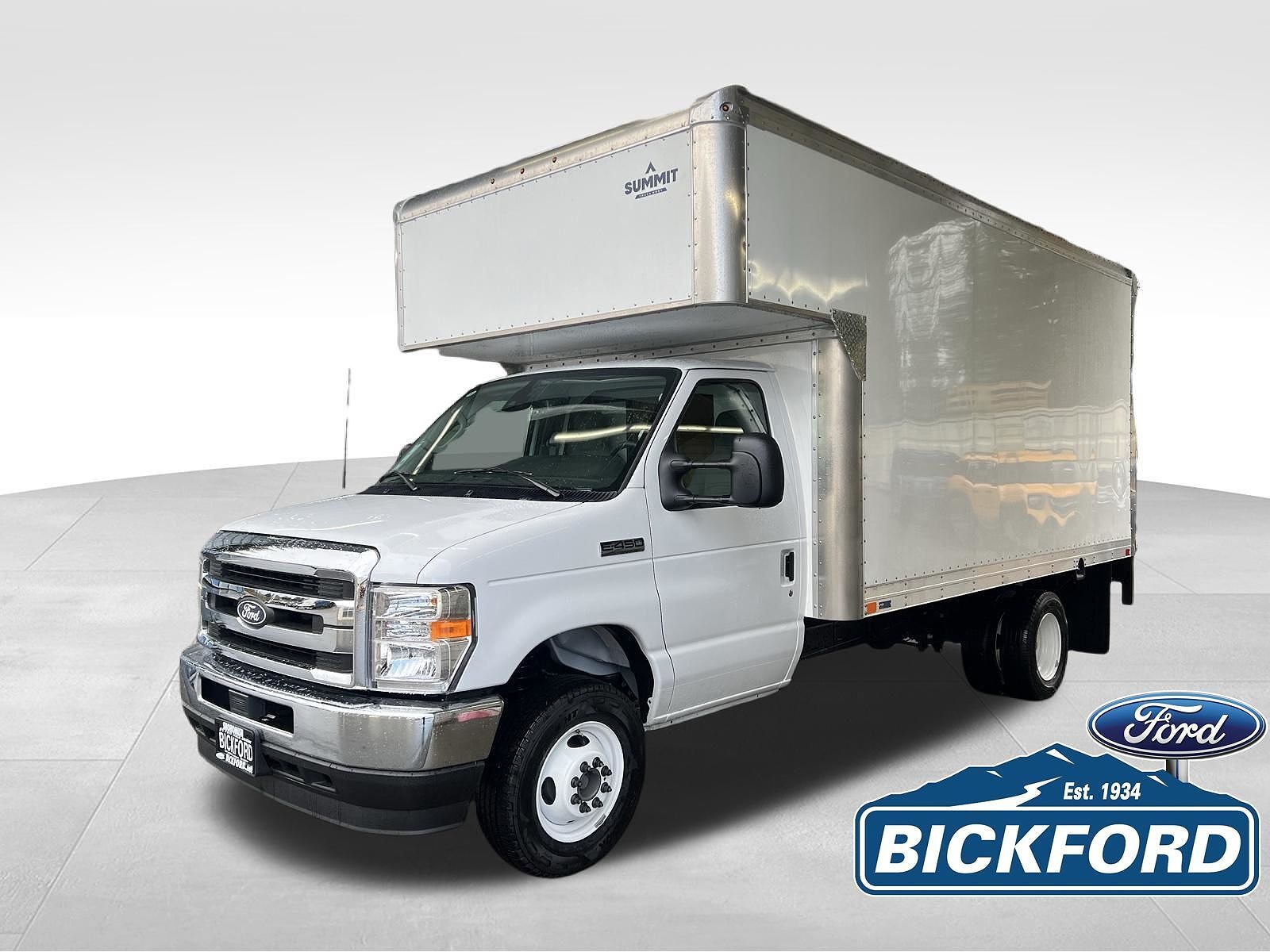 2027 FORD E-450