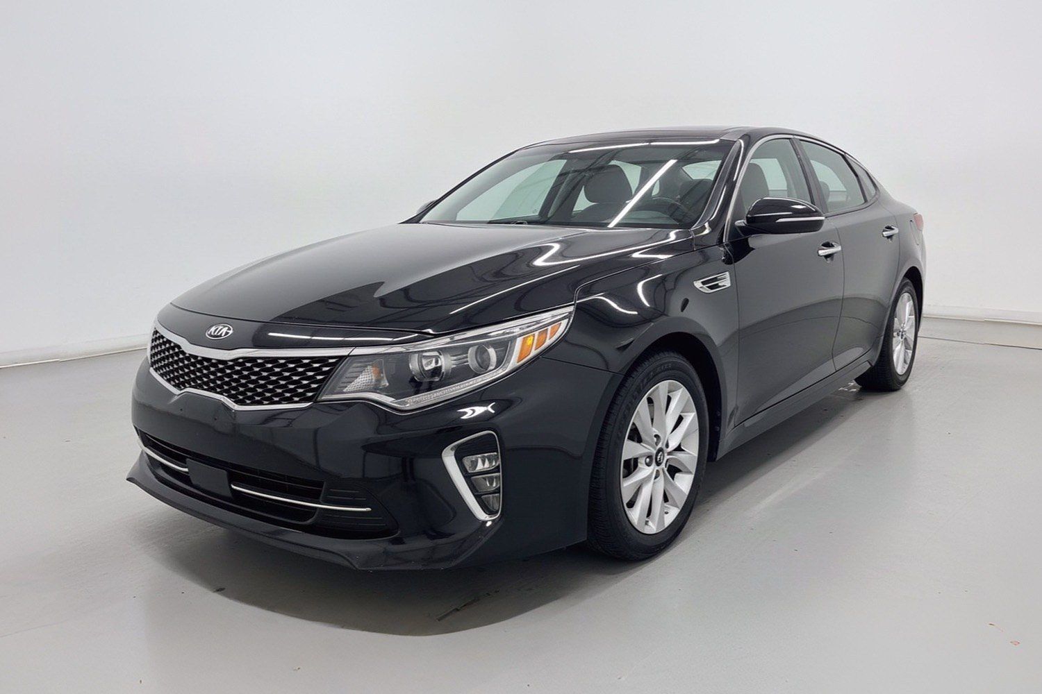 2018 KIA Optima