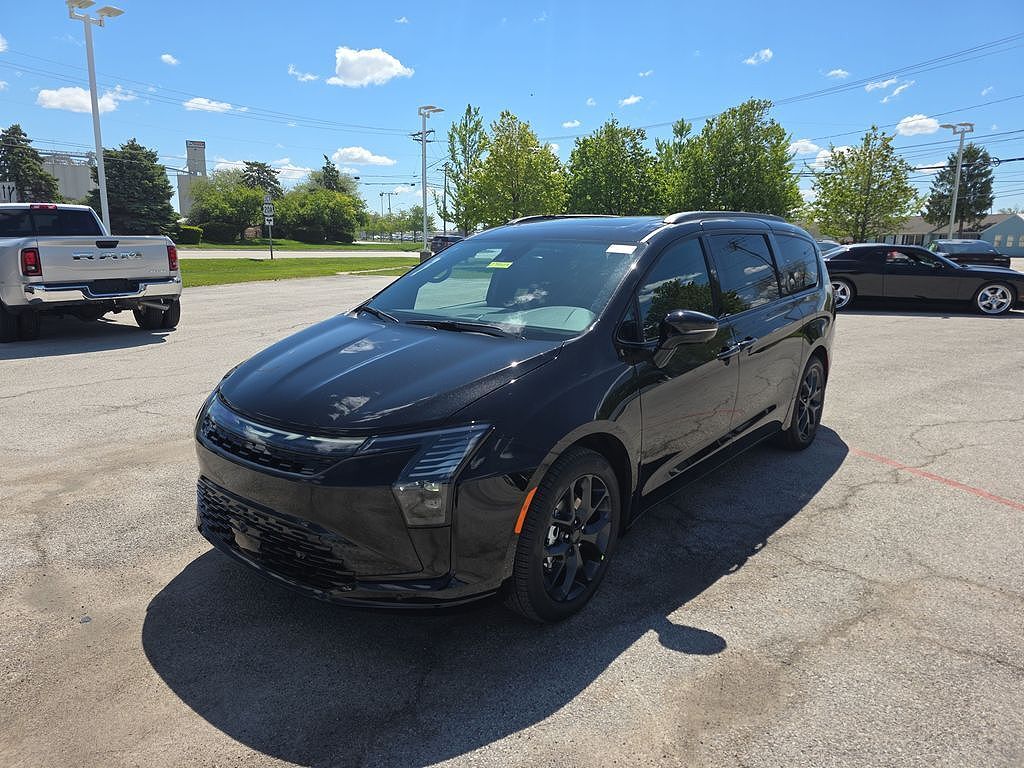 2027 CHRYSLER Pacifica