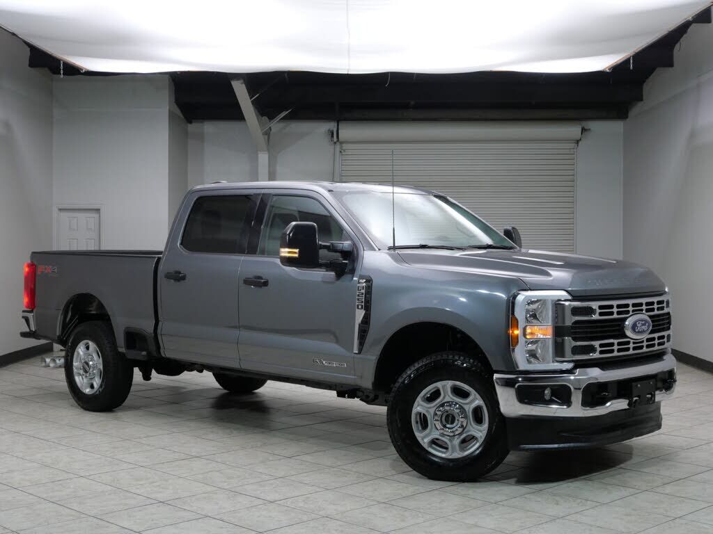 2025 FORD F-250