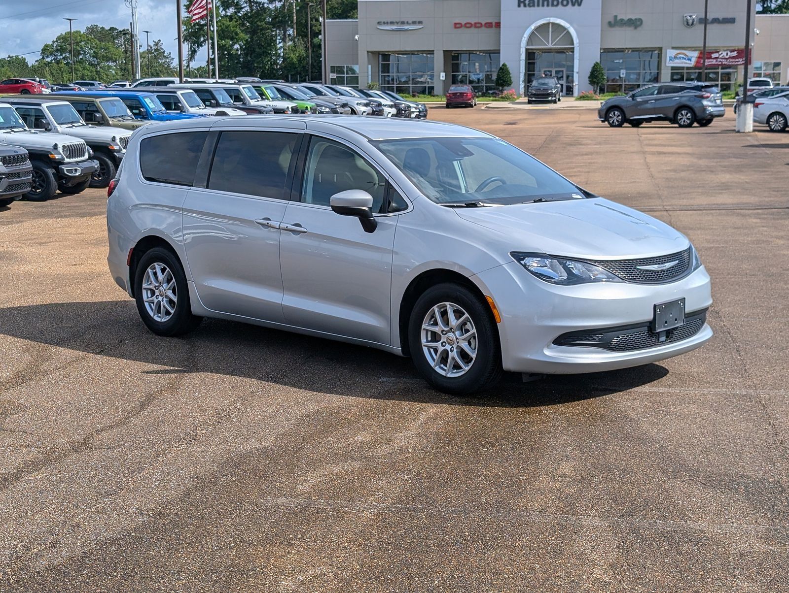 2023 CHRYSLER Voyager
