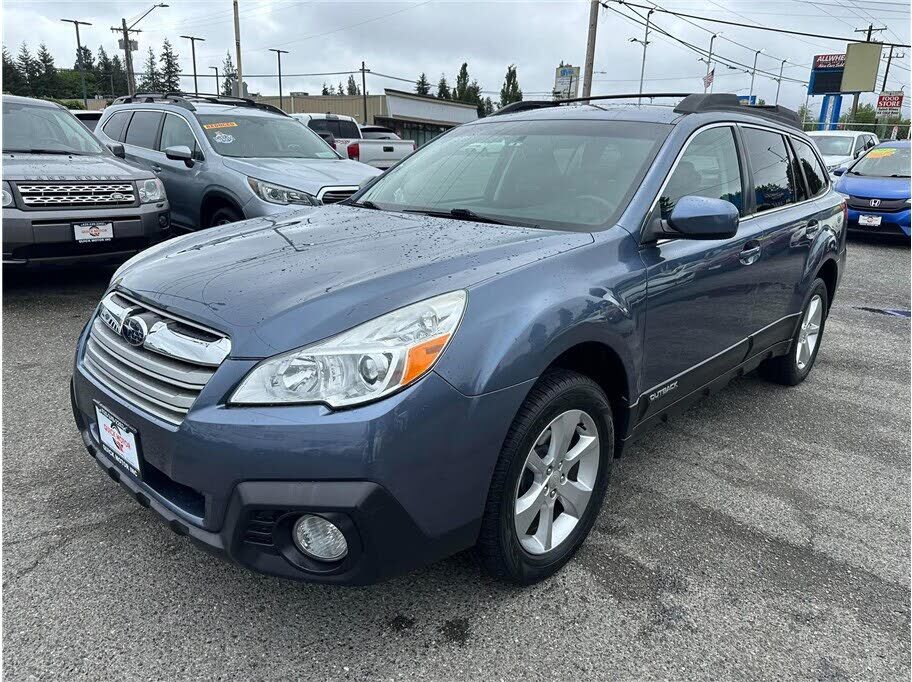2014 SUBARU Outback