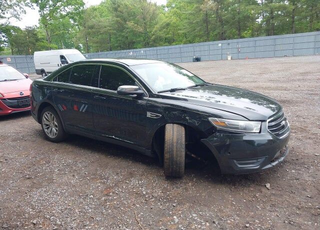 2015 FORD Taurus