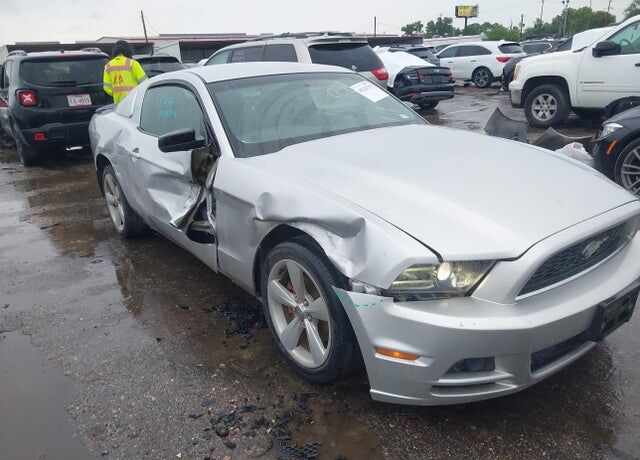 2014 FORD Mustang