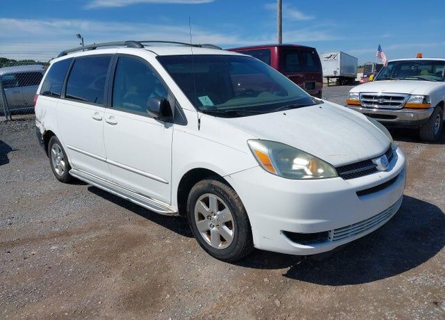 2004 TOYOTA Sienna