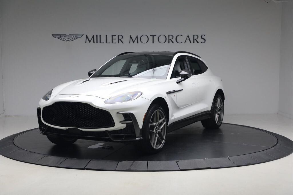 2026 ASTON MARTIN DBX
