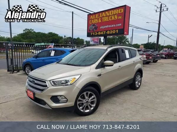 2017 FORD Escape
