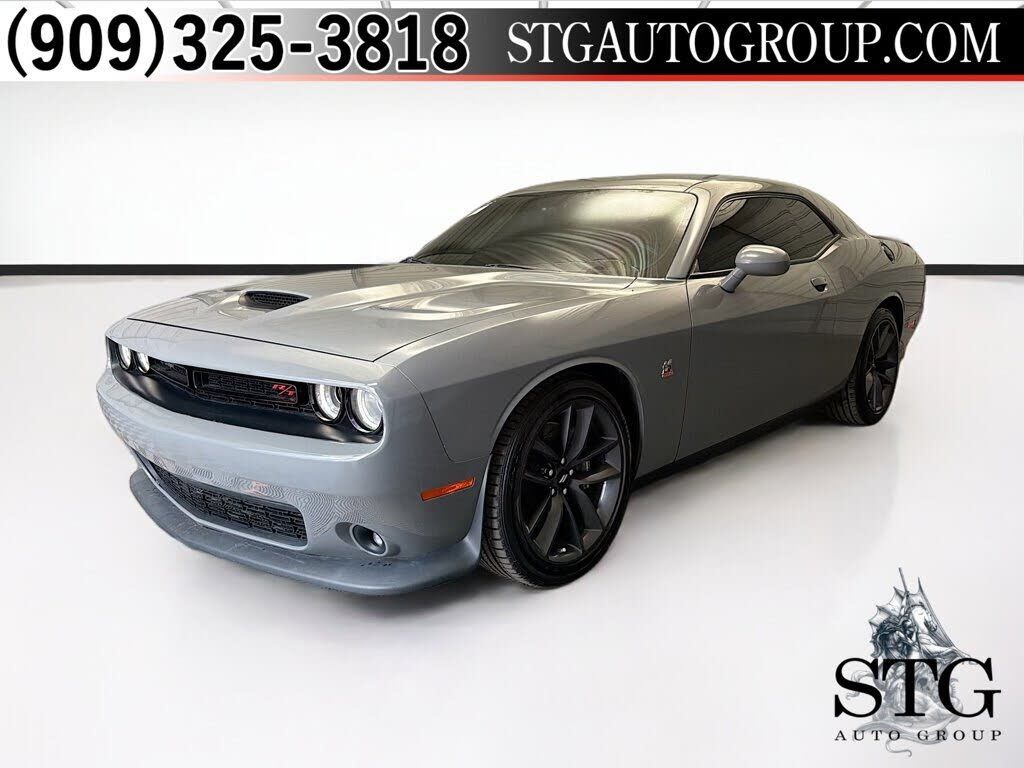 2019 DODGE Challenger