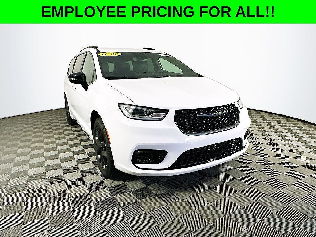 2026 CHRYSLER Pacifica