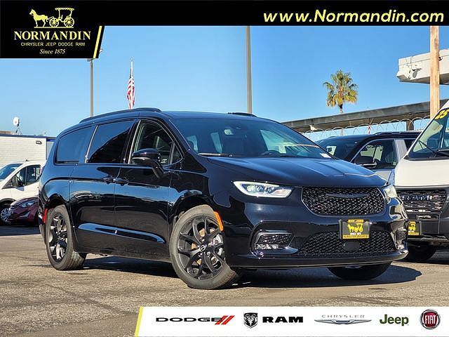 2026 CHRYSLER Pacifica