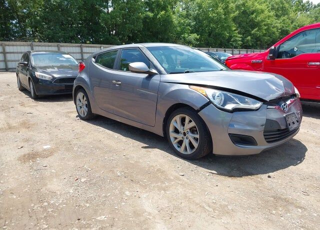 2016 HYUNDAI Veloster