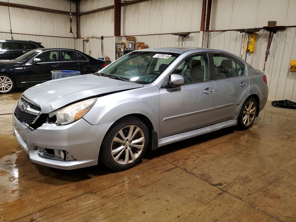 2013 SUBARU Legacy