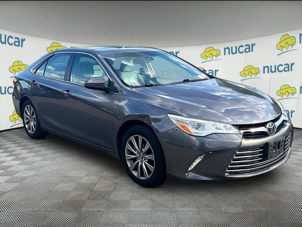 2017 TOYOTA Camry