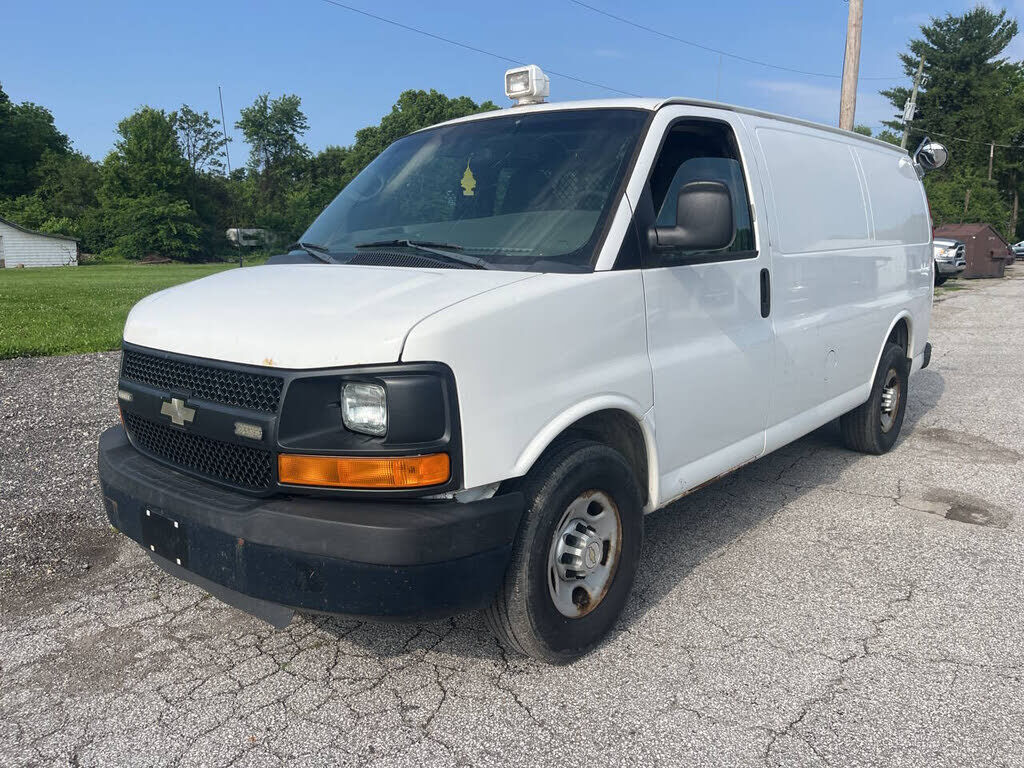 2011 CHEVROLET Express