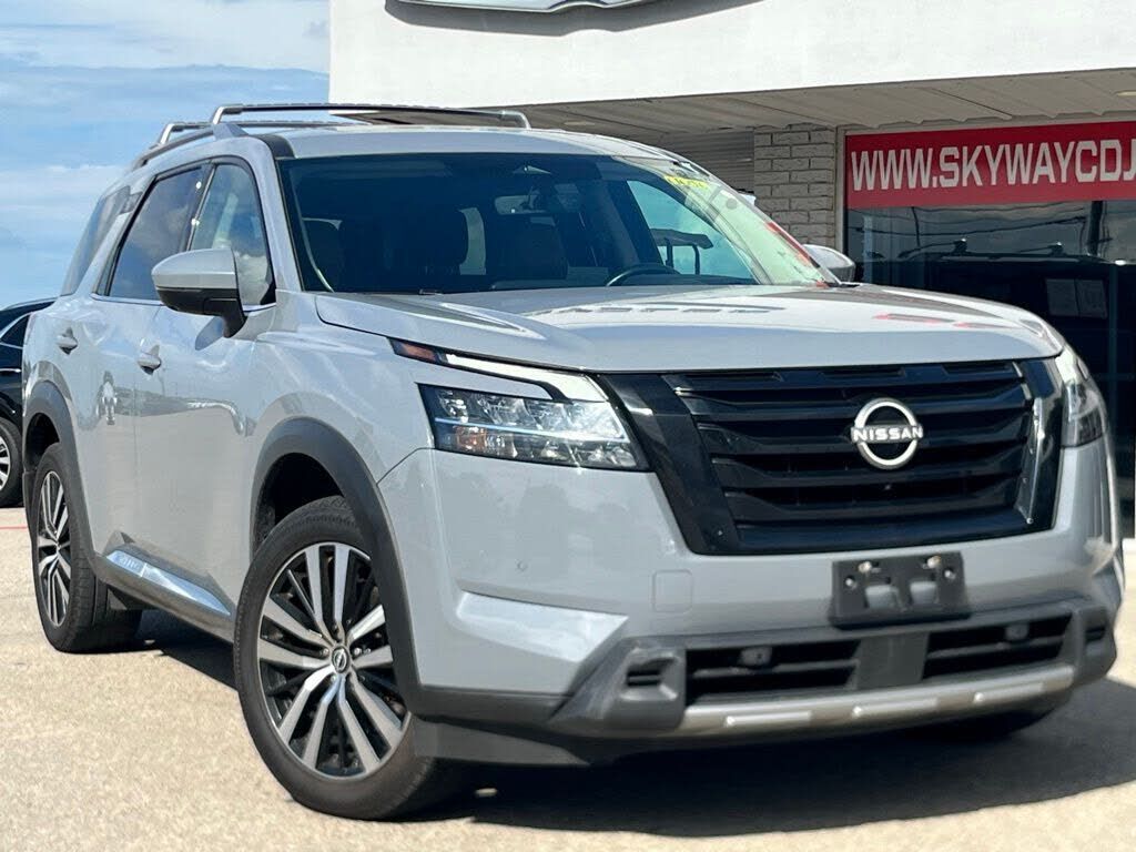 2023 NISSAN Pathfinder
