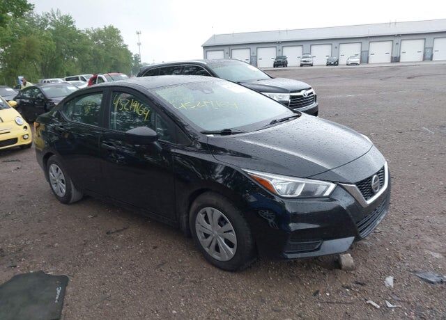 2022 NISSAN Versa