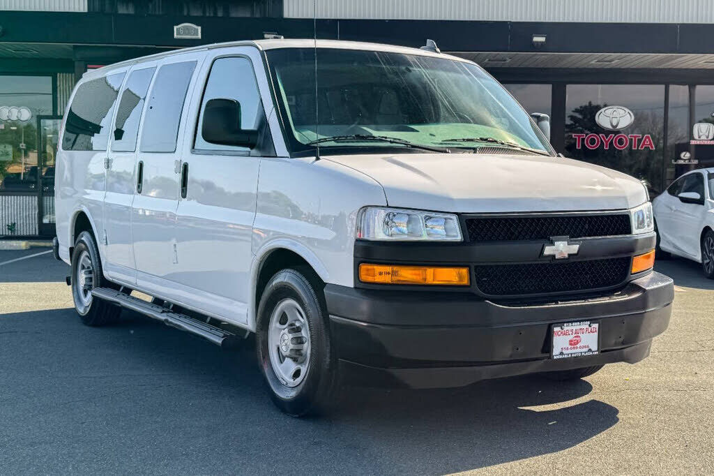 2018 CHEVROLET Express
