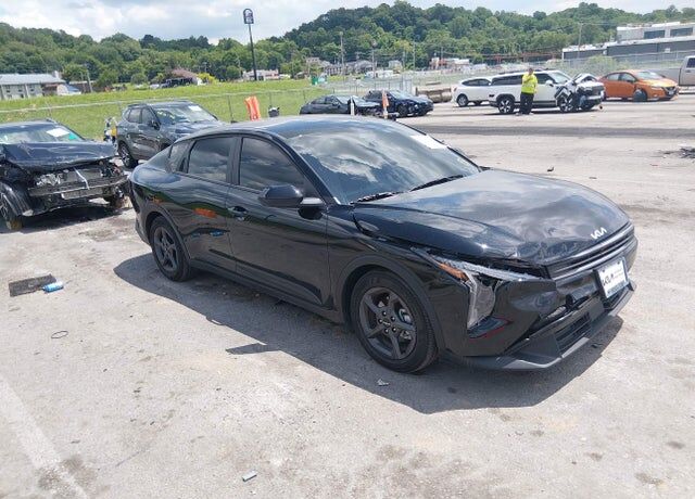 2025 KIA K4