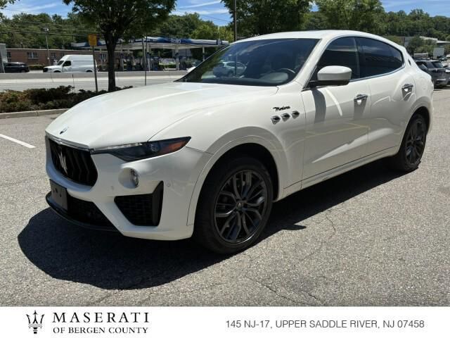 2023 MASERATI Levante